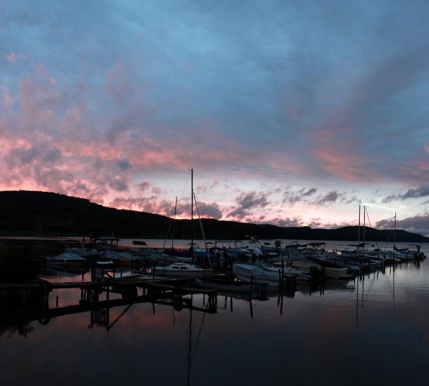 Lake Front Hotel Cooperstown Rum bild